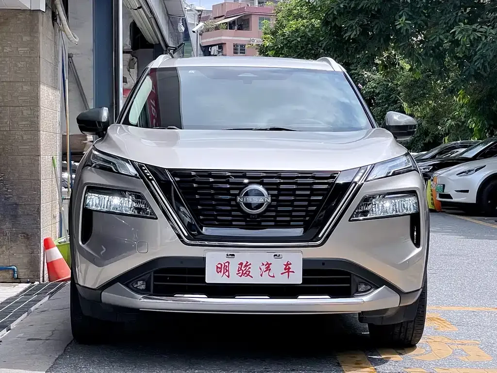 Nissan X-Trail — фото 9