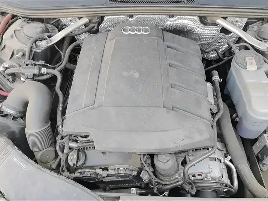 Audi A6L — фото 8
