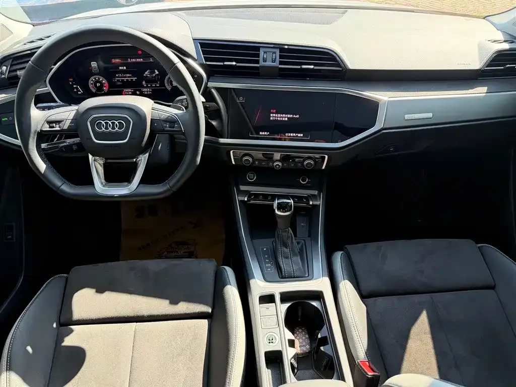Audi Q3 — фото 3