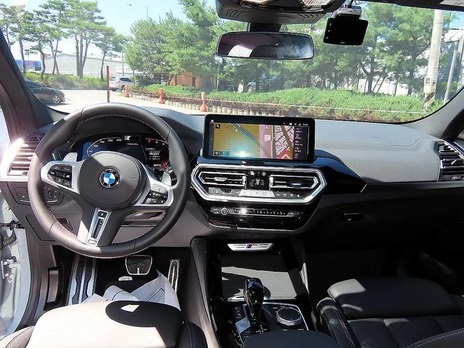 BMW X4 2024 из KR, фото 2