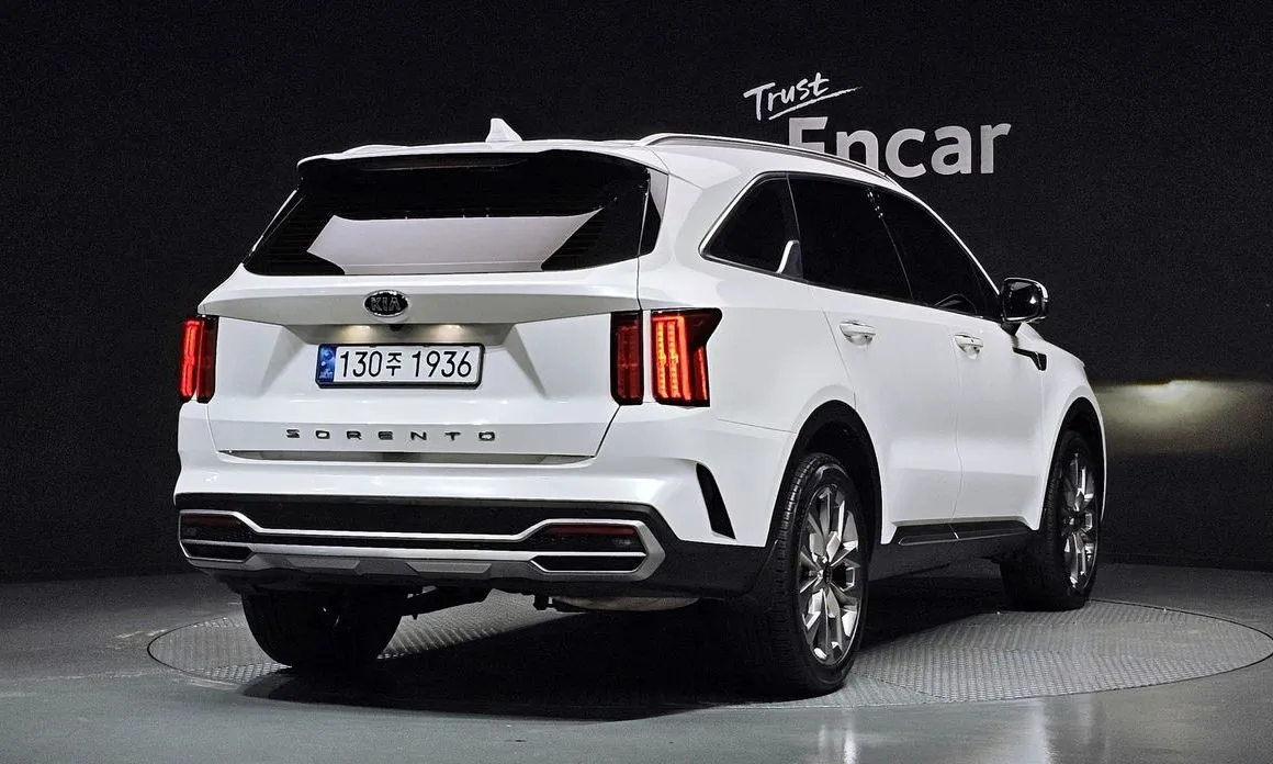 Kia Sorento — фото 4