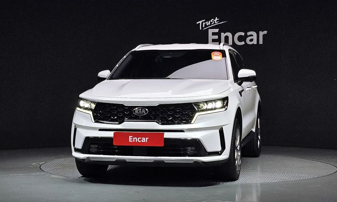 Kia Sorento — фото 6