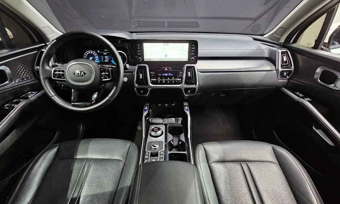 Kia Sorento — фото 9