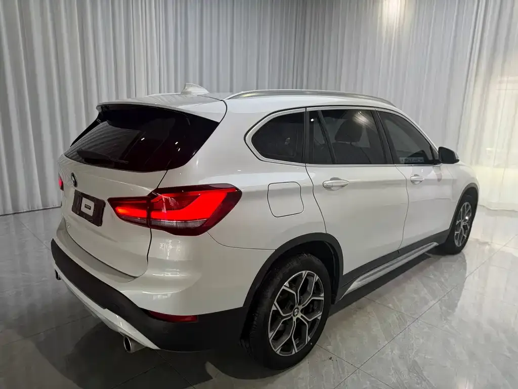 BMW X1 — фото 3
