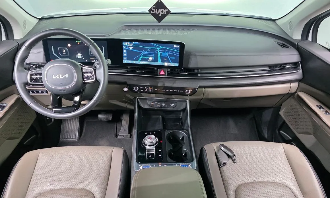 Kia Carnival — фото 10