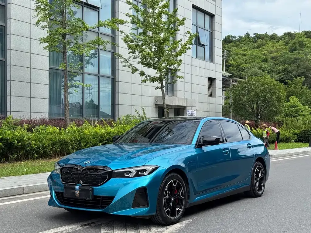 BMW i3 — фото 1