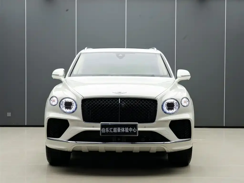 Bentley Bentayga — фото 2