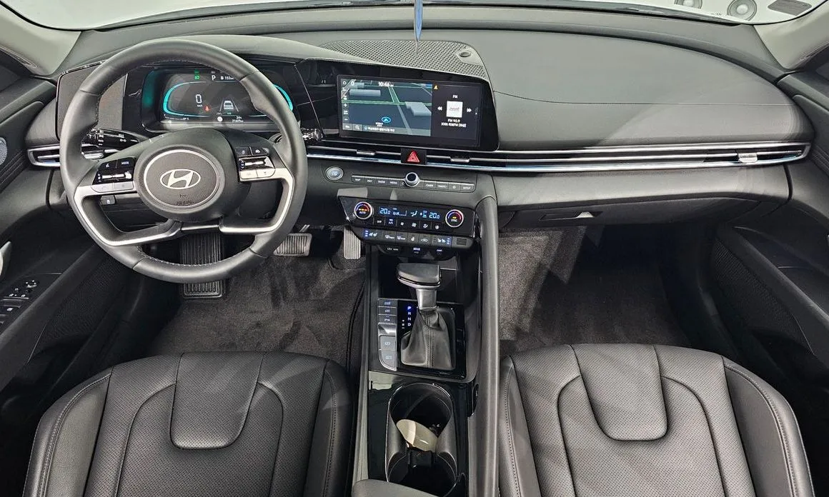 Hyundai AVANTE — фото 10