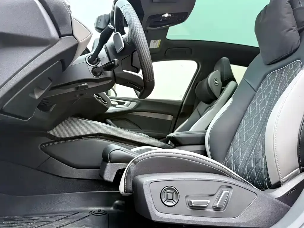 Audi A5L 2025 из CN, фото 4
