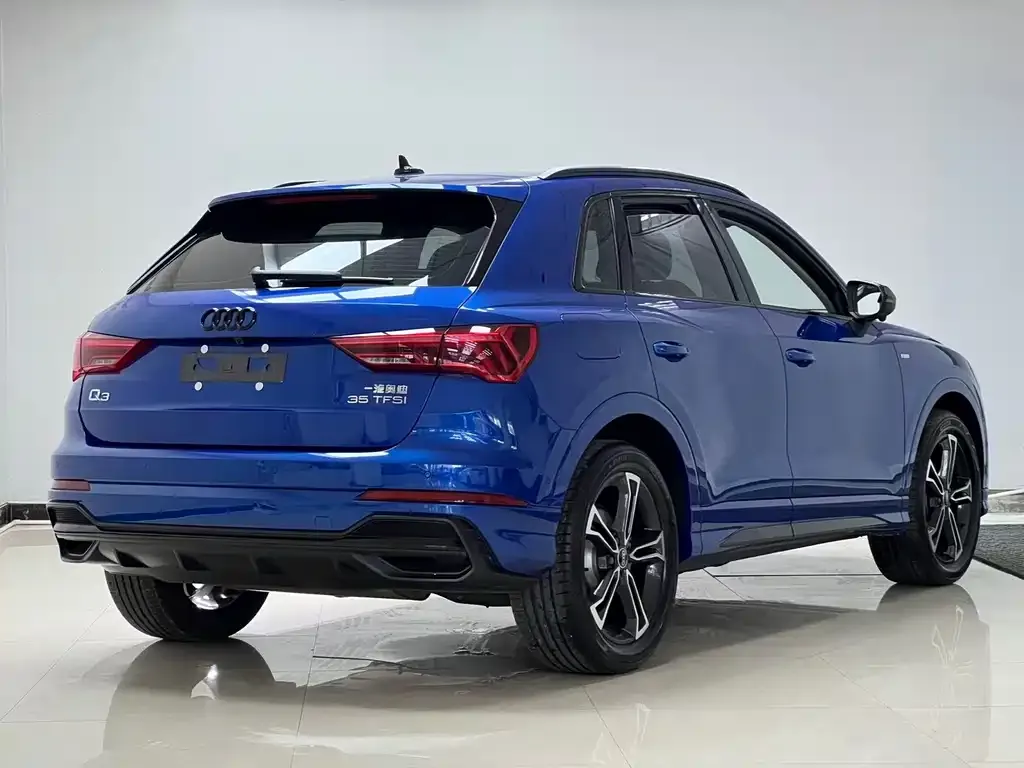 Audi Q3 — фото 7