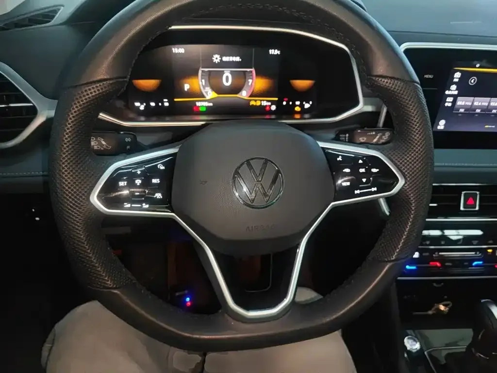 Volkswagen Tharu — фото 5