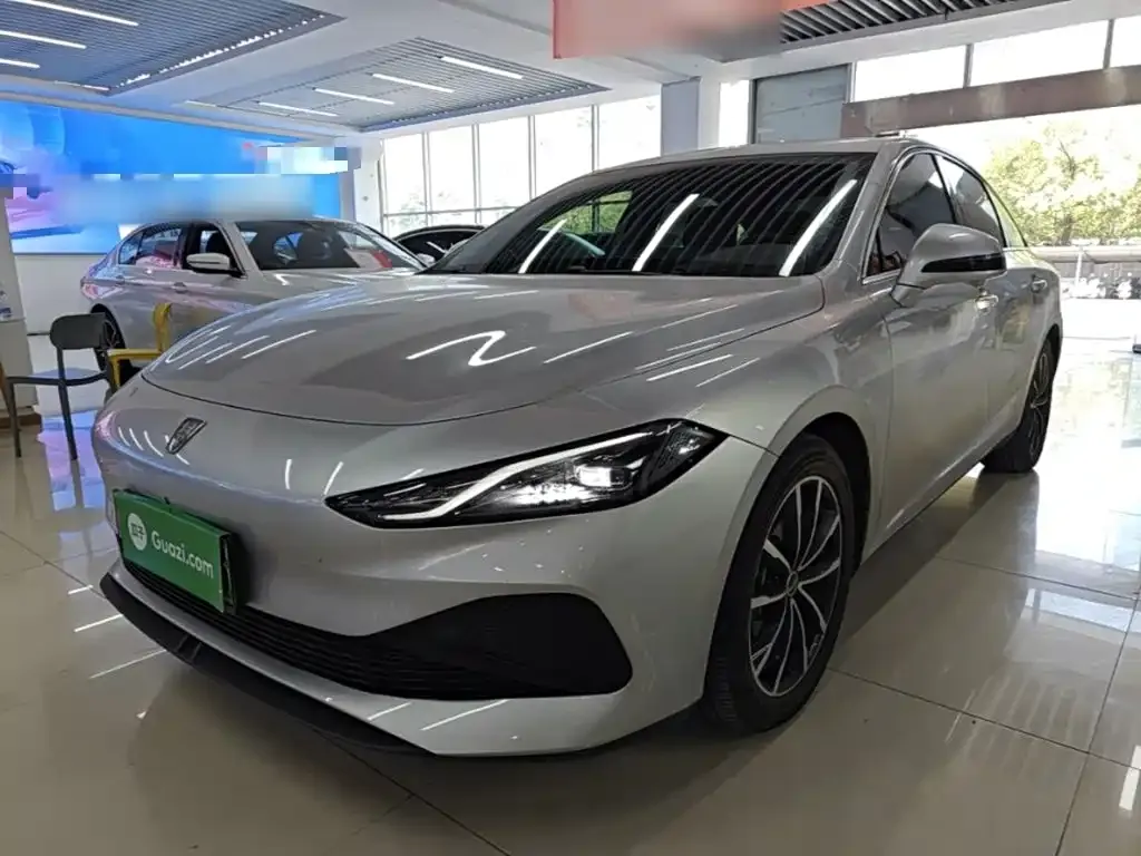 Roewe D7 — фото 1