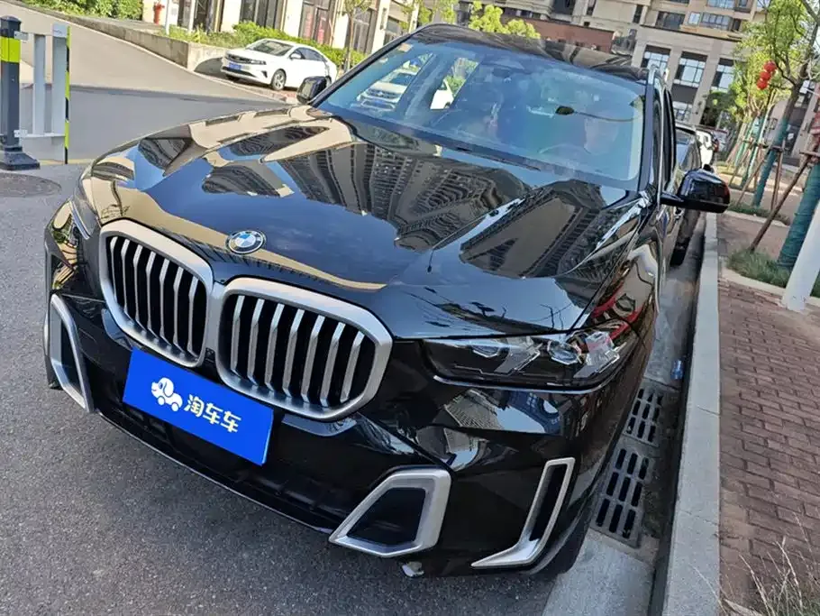 BMW X5 — фото 1
