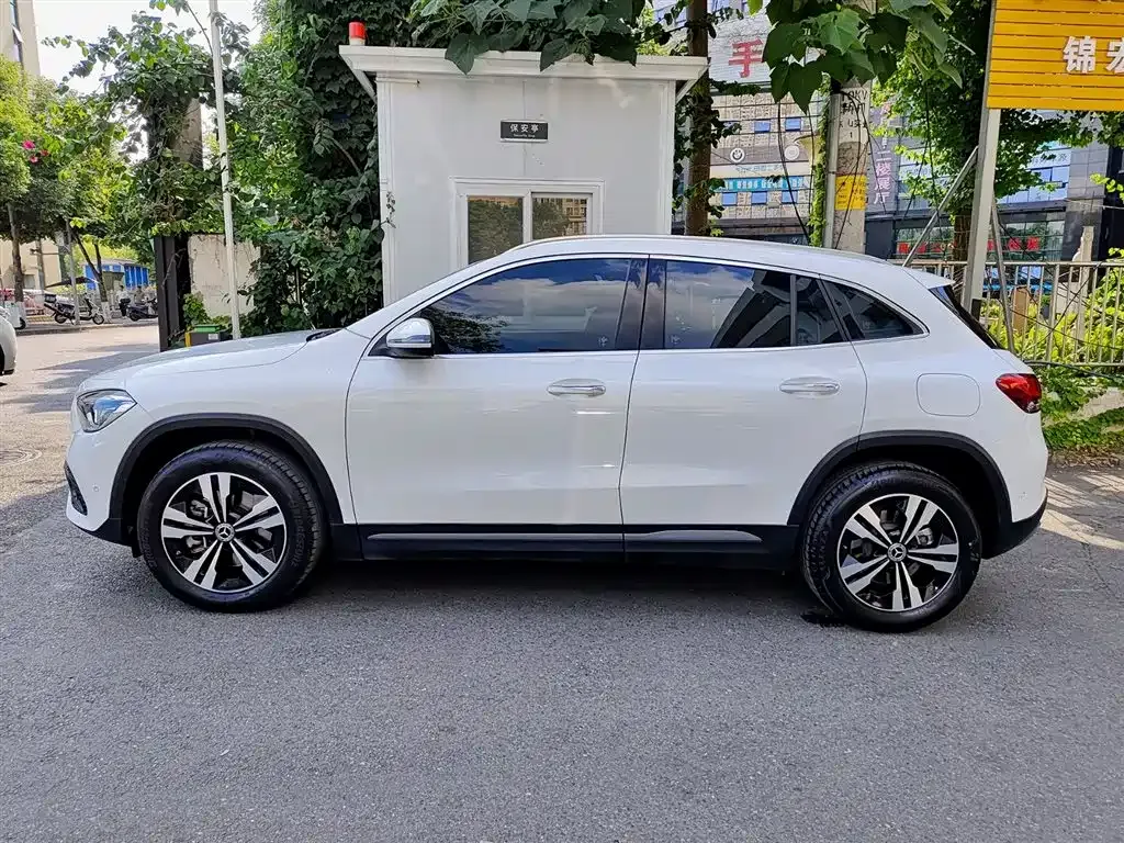 Mercedes-Benz GLA — фото 4
