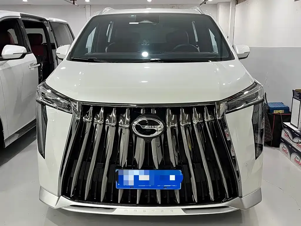 GAC Motor Trumpchi M8 — фото 9