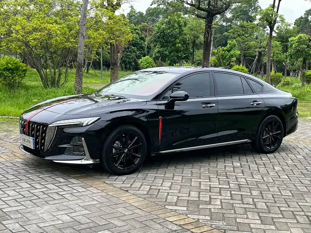 Hongqi H6 — фото 1