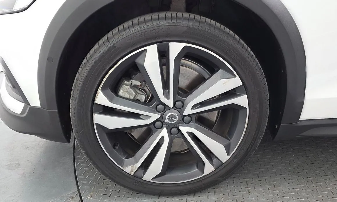 Volvo V60 2021 из KR, фото 8