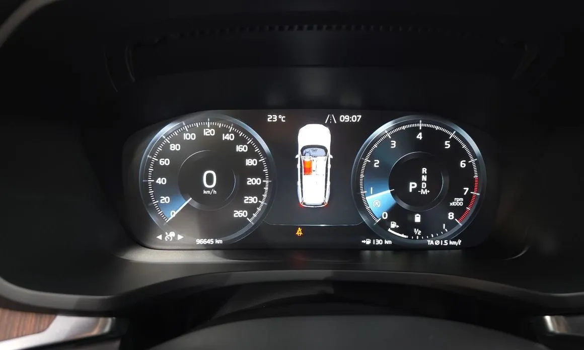 Volvo V60 2021 из KR, фото 2