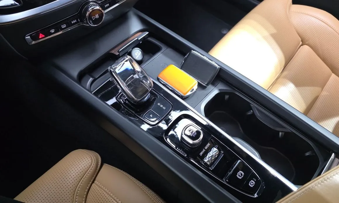 Volvo V60 2021 из KR, фото 7