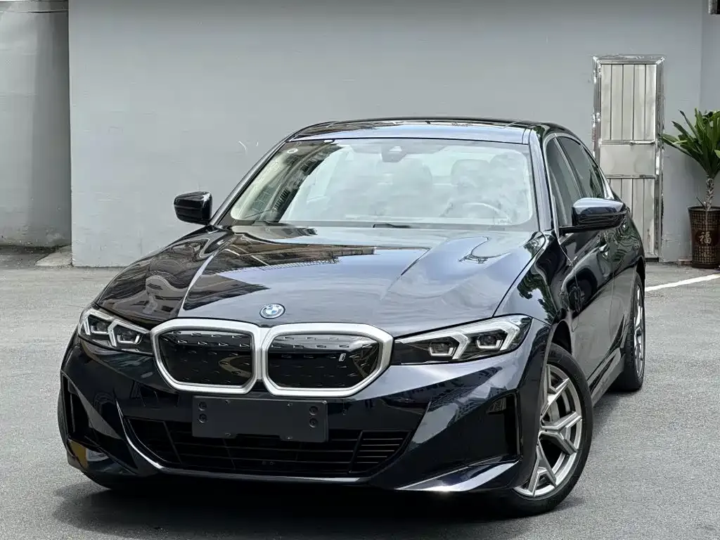 BMW i3 — фото 1