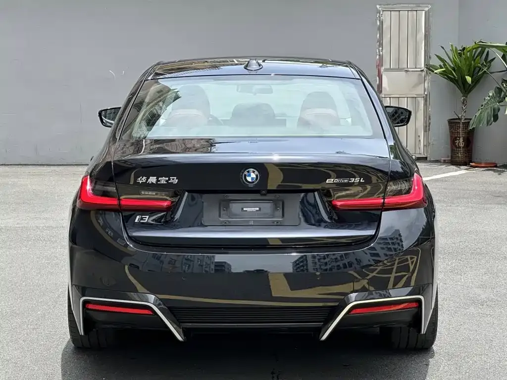 BMW i3 — фото 2