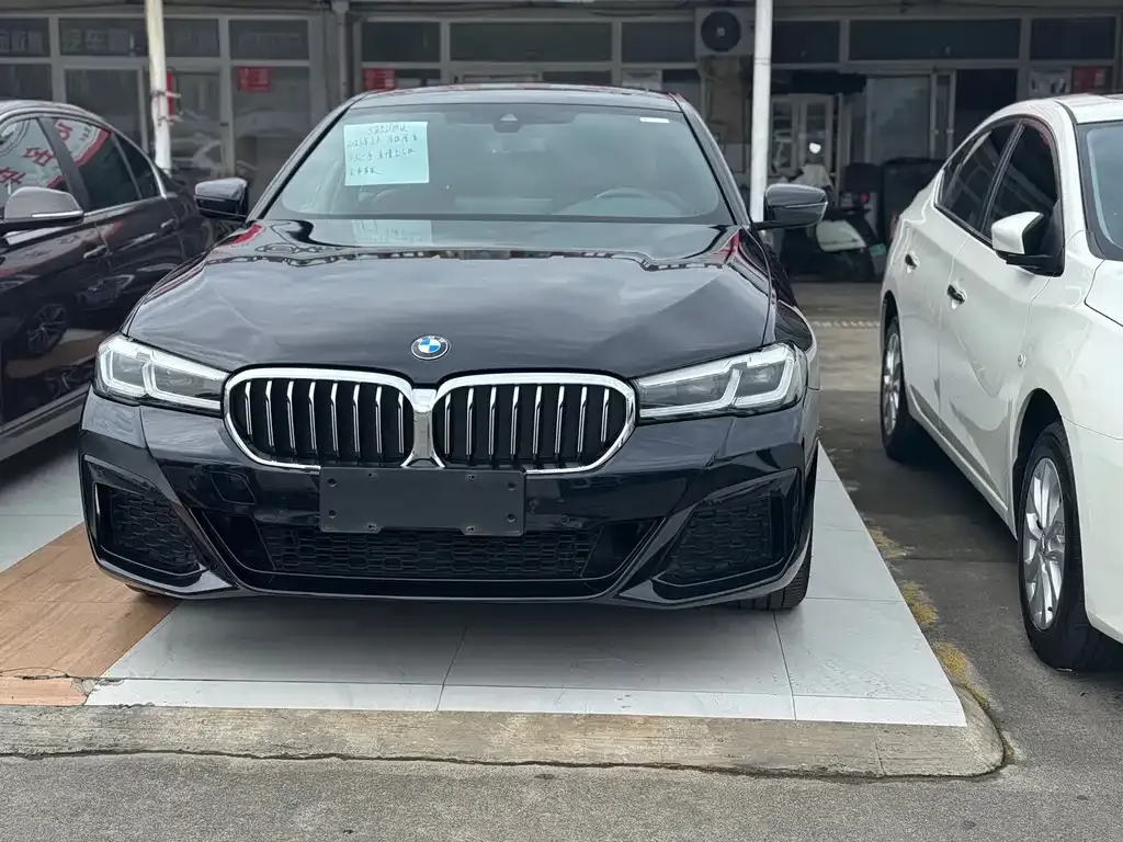 BMW 5 Series — фото 2