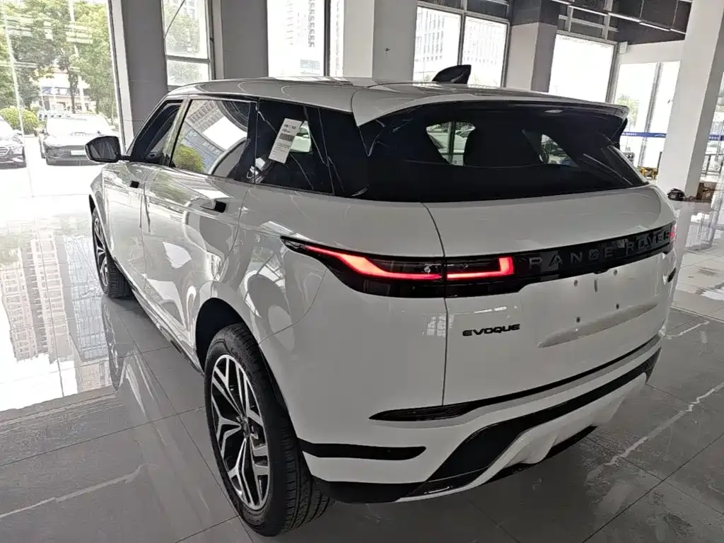 Land Rover Evoque — фото 2