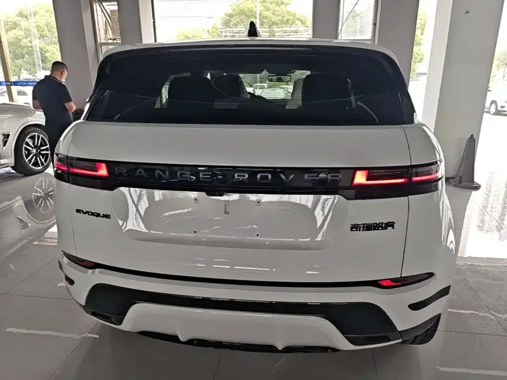 Land Rover Evoque — фото 4