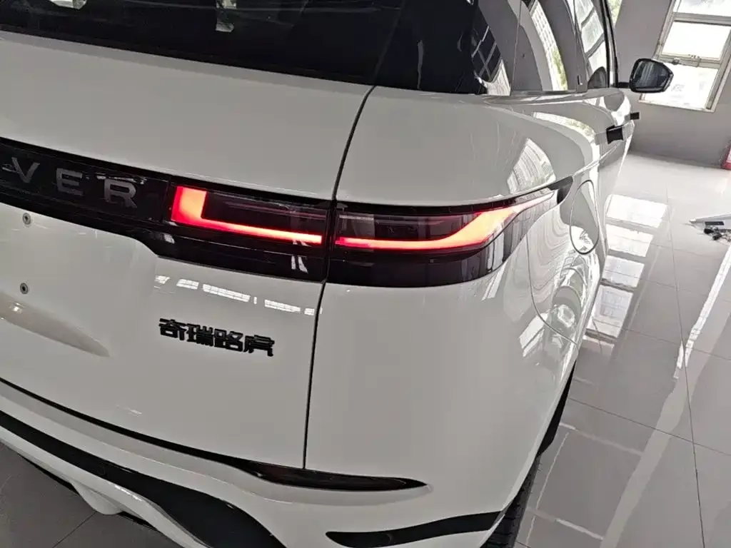 Land Rover Evoque — фото 5
