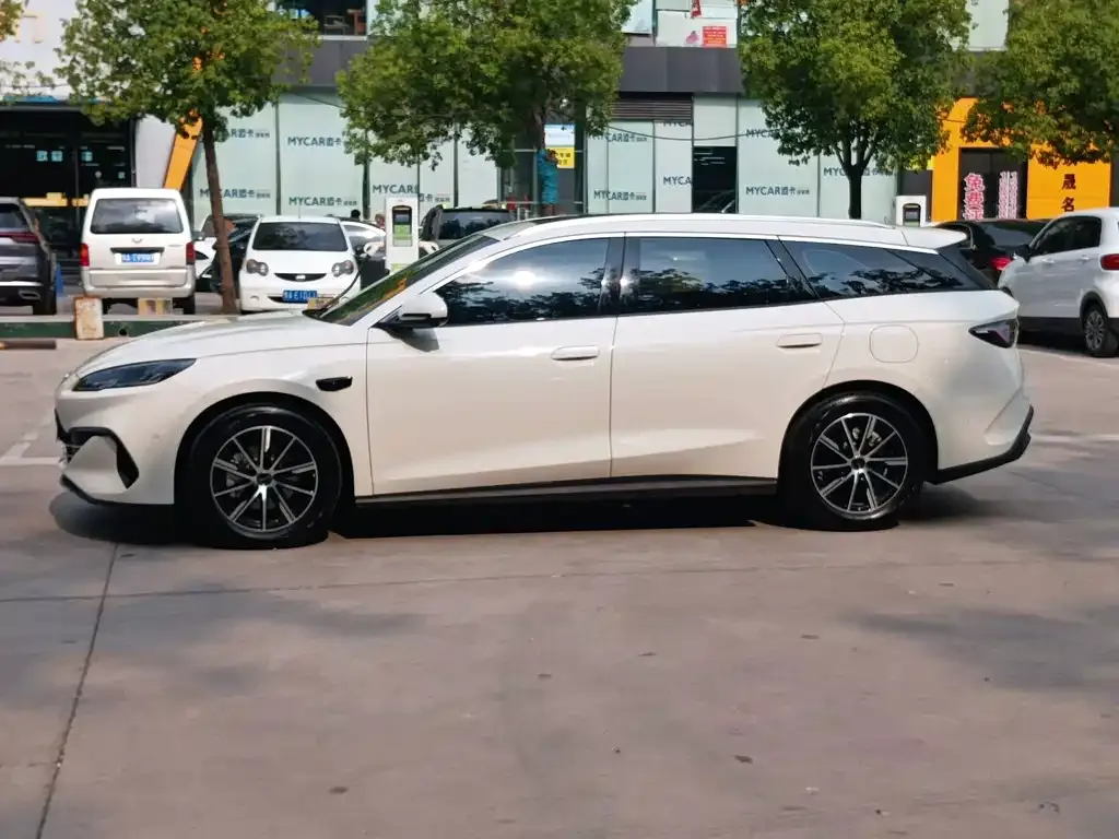 BYD Seal 06 DM-i Touring Edition — фото 3