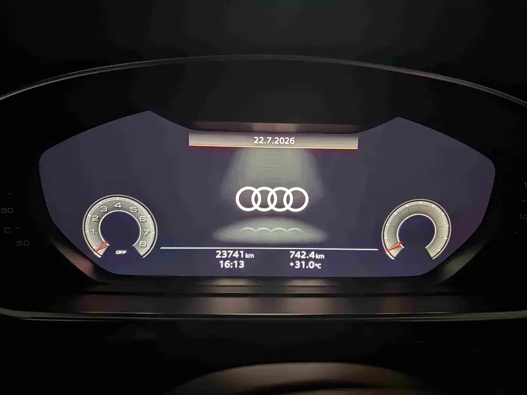 Audi A8 — фото 4