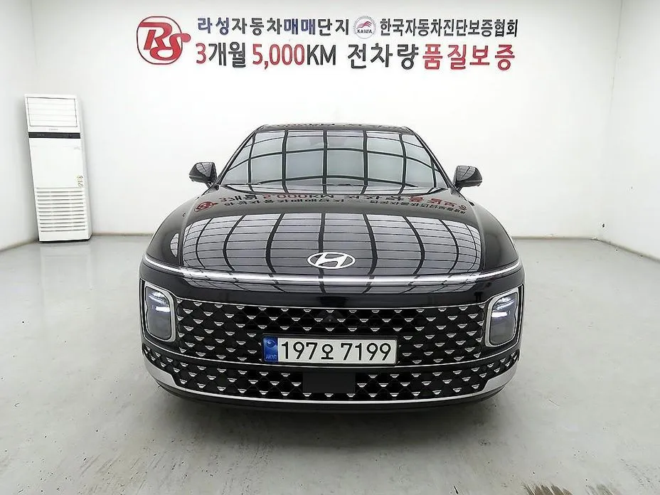 Hyundai Grandeur — фото 1