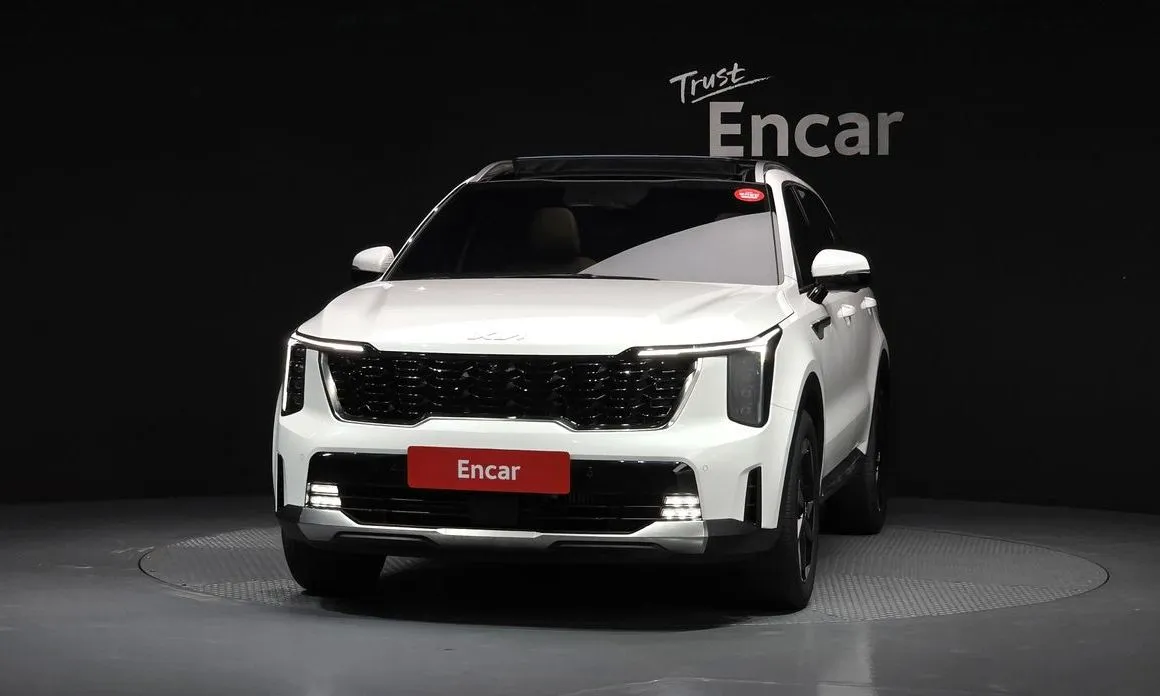 Kia Sorento — фото 7