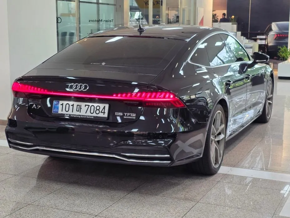 Audi A7 — фото 7