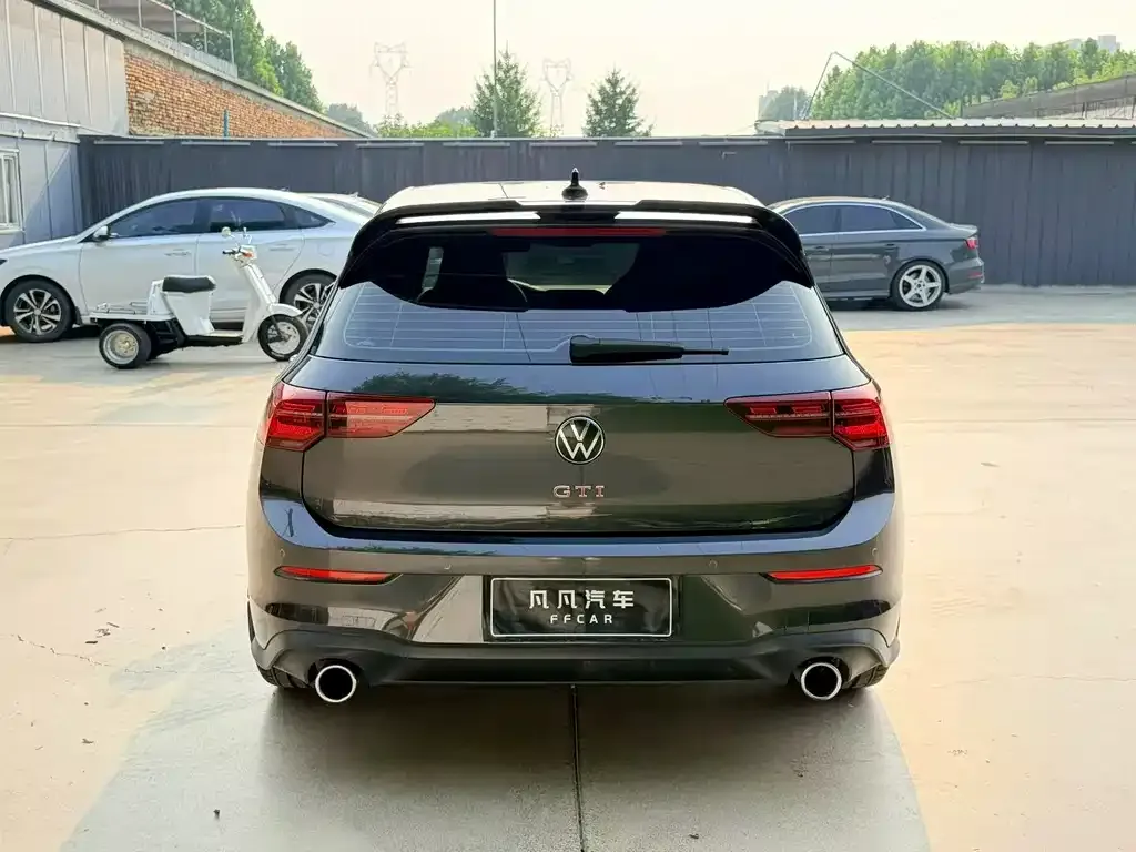 Volkswagen Golf GTI — фото 3