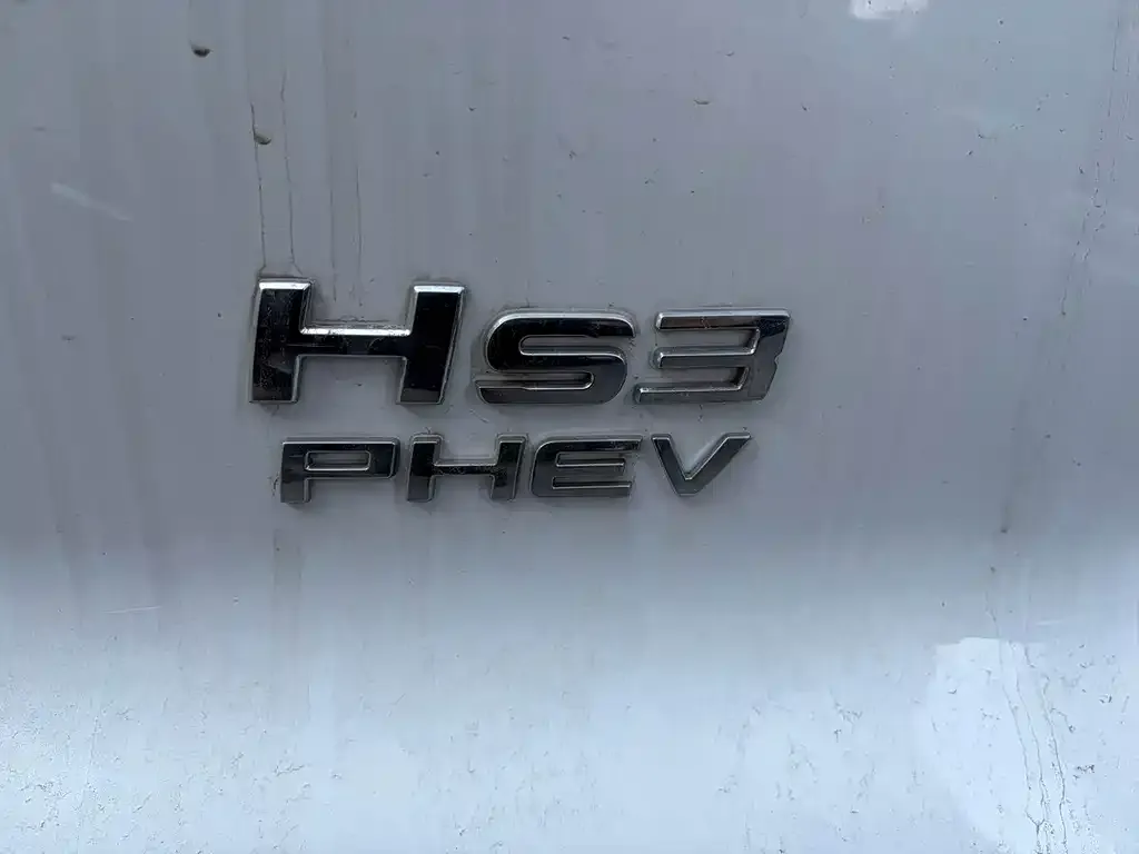 Hongqi HS3 PHEV — фото 7