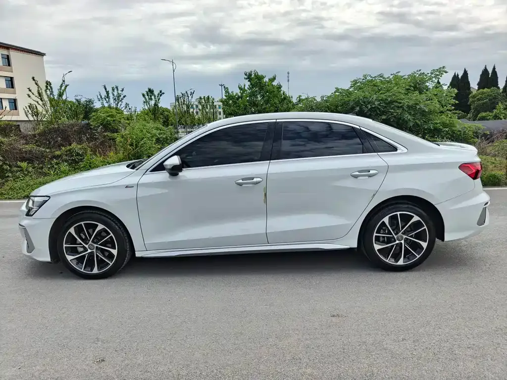Audi A3 2022 из CN, фото 9