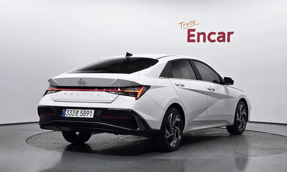 Hyundai AVANTE — фото 3