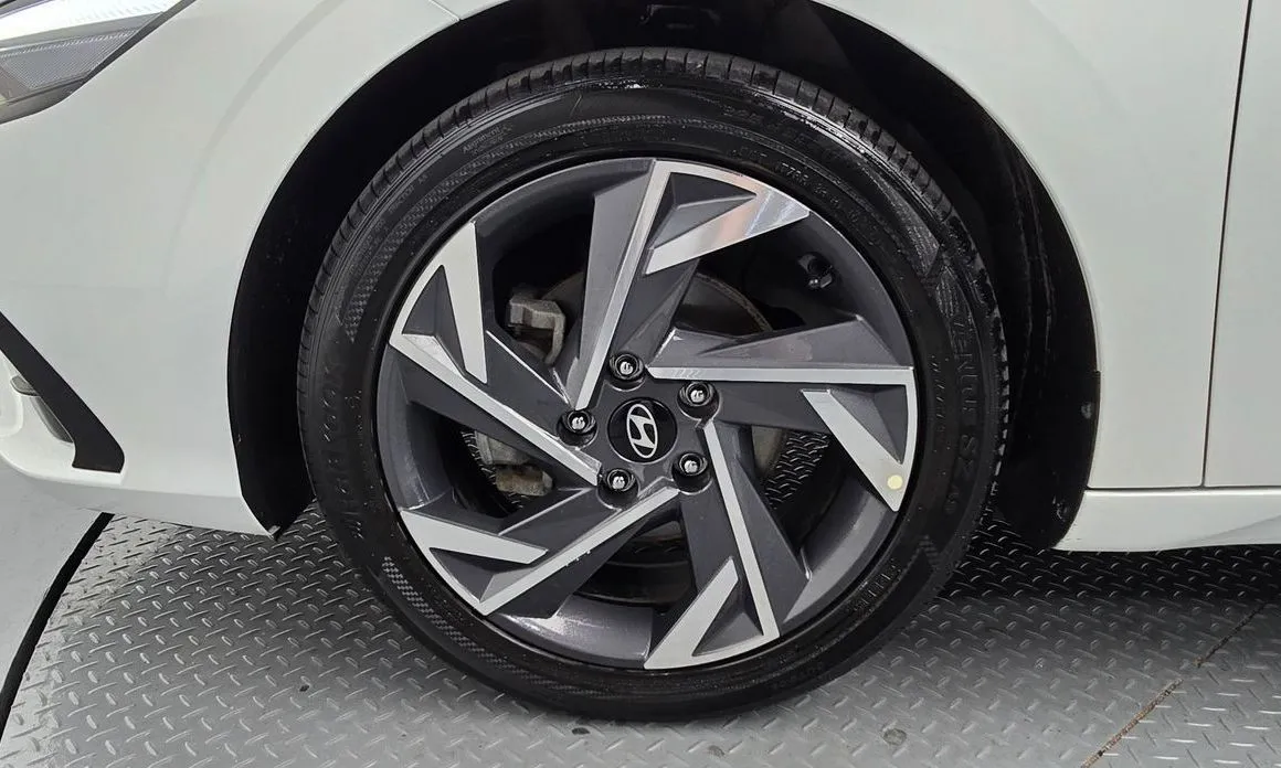 Hyundai AVANTE — фото 6