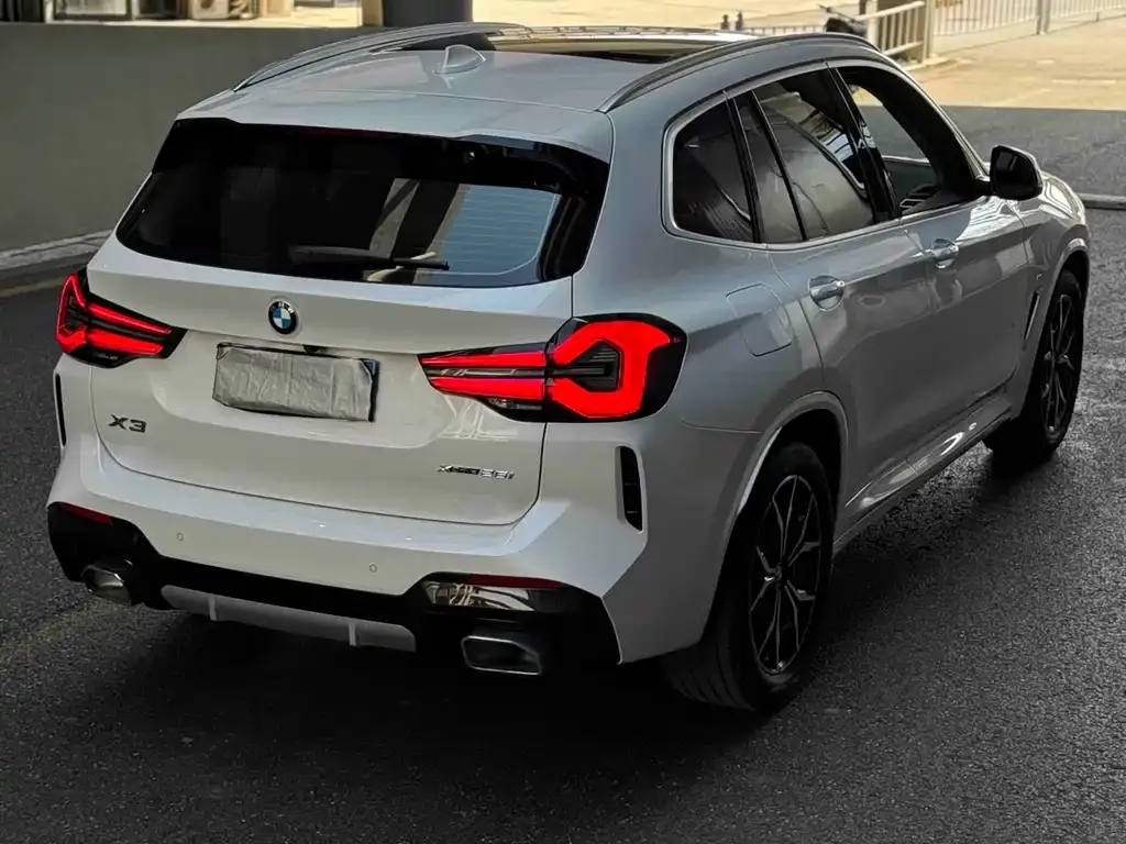 BMW X3 — фото 10