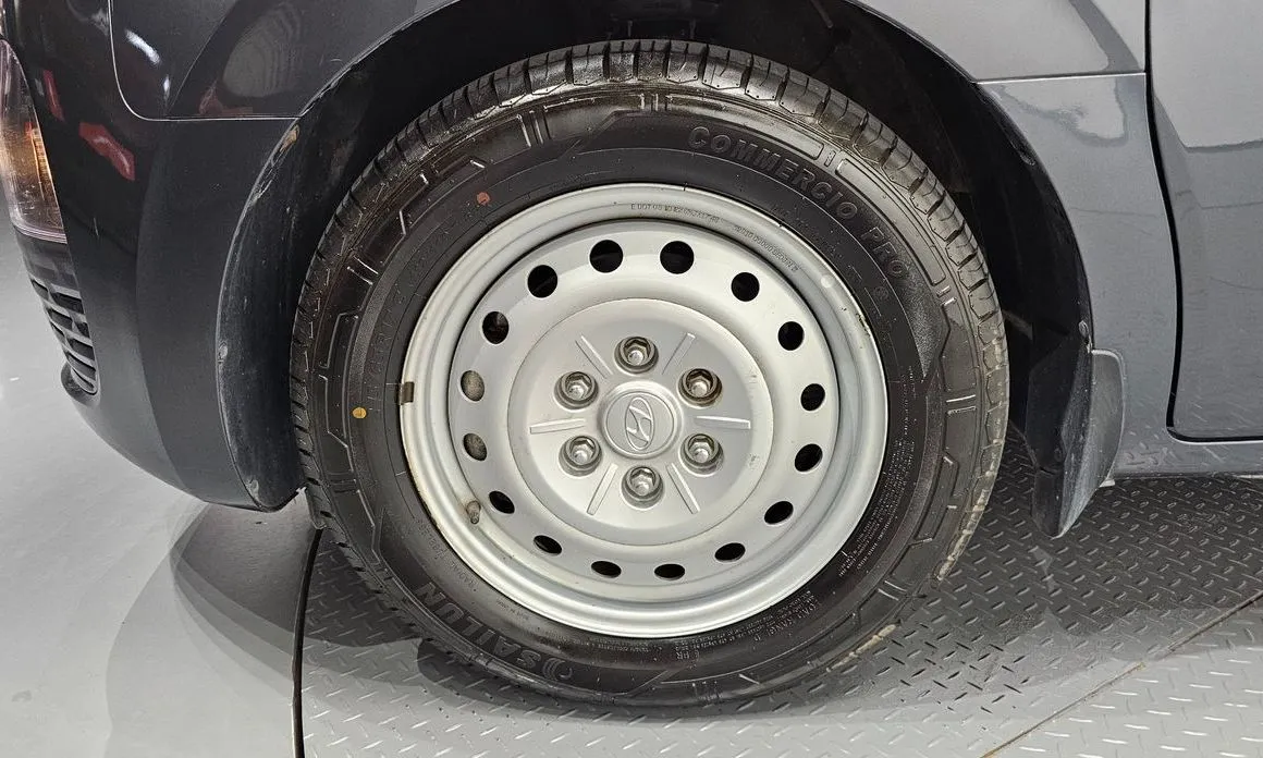 Hyundai Staria — фото 2