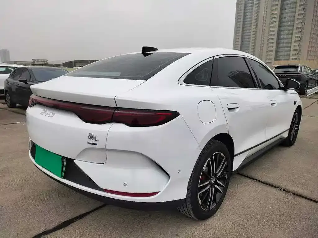 BYD Qin L — фото 6