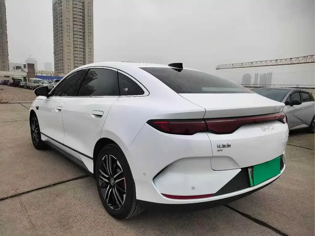 BYD Qin L — фото 7