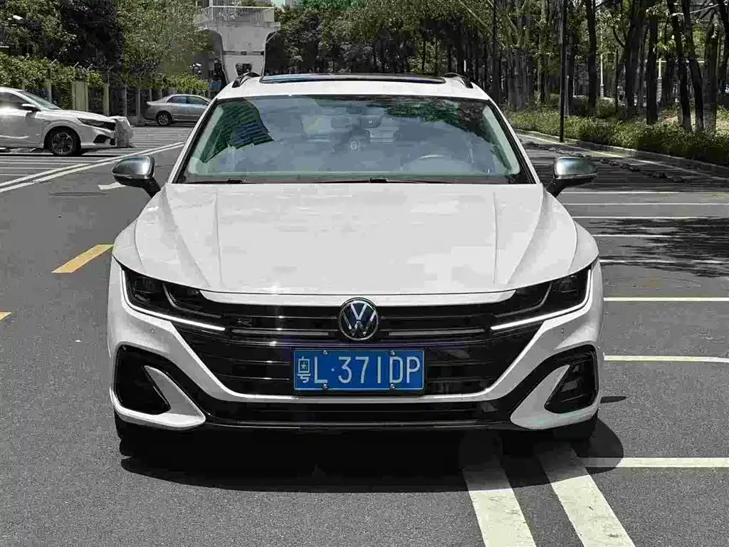 Volkswagen CC — фото 1
