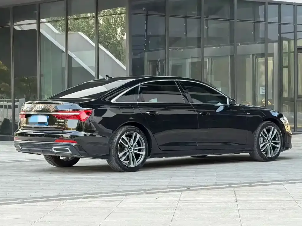 Audi A6L — фото 3