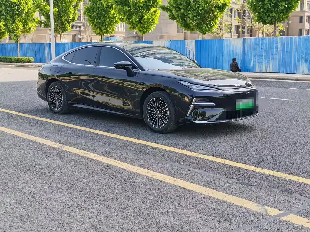 Geely Galaxy Xingyao 8 2025 из CN, фото 8