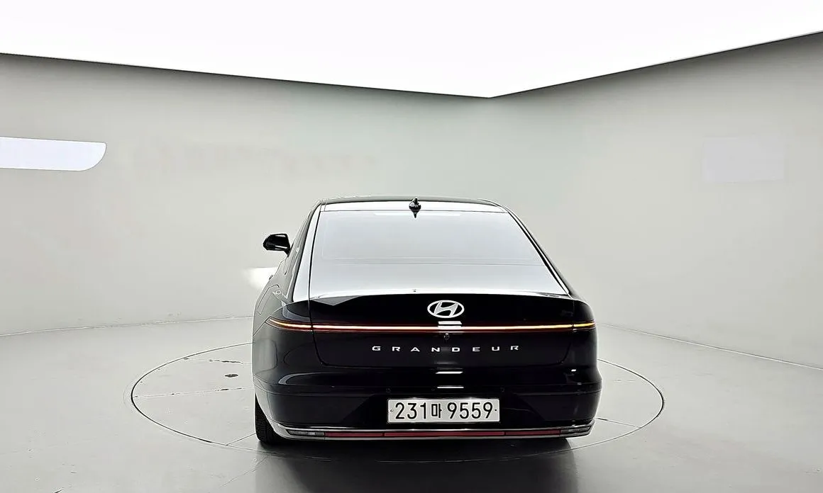 Hyundai Grandeur 2023 из KR, фото 2