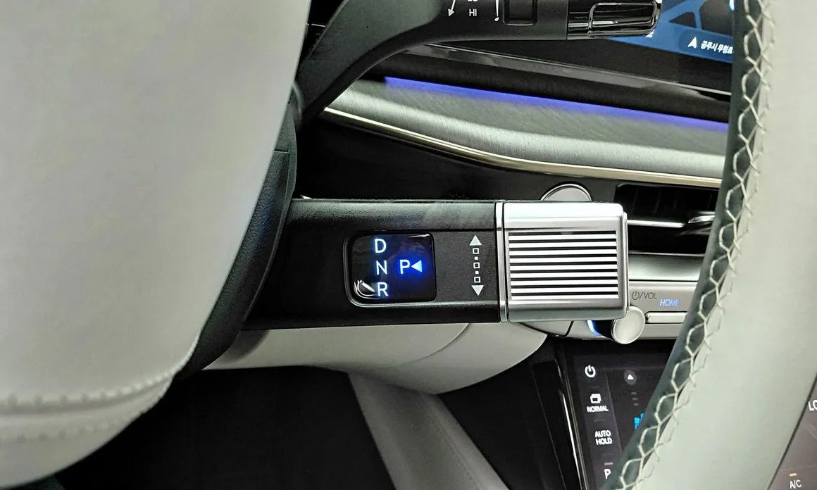 Hyundai Grandeur 2023 из KR, фото 10