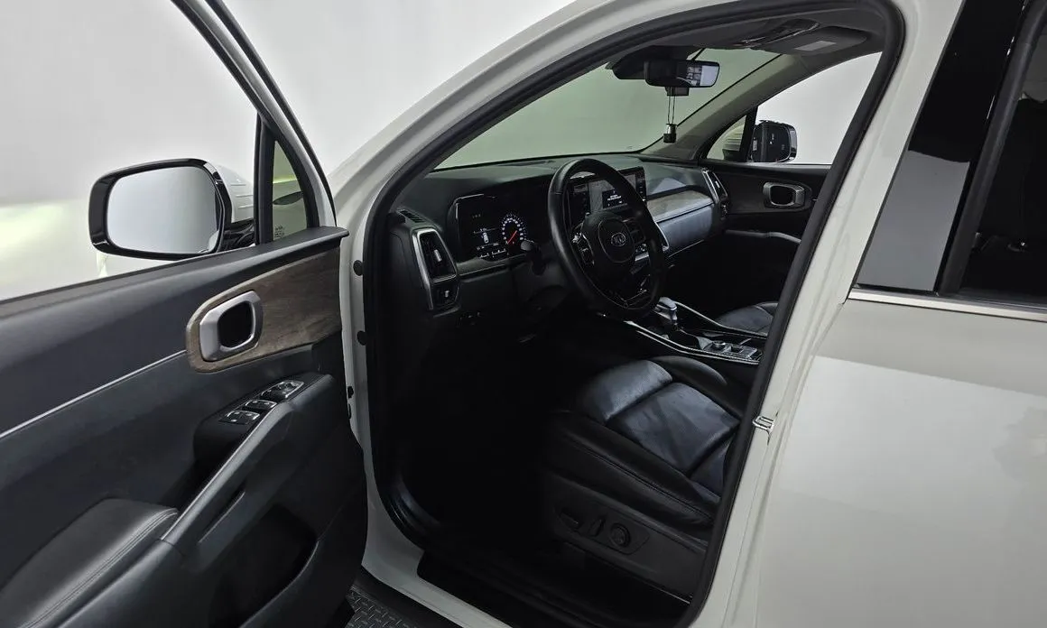 Kia Sorento — фото 7