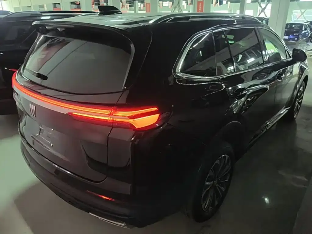 Buick Envision Plus — фото 5